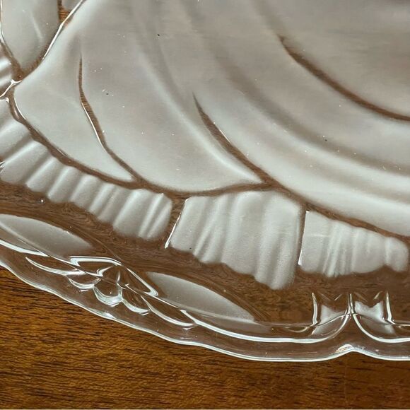 NIB MIKASA Madonna And Child Glass Frosted Serving Platter 15” Religious Holiday - Picture 6 of 15
